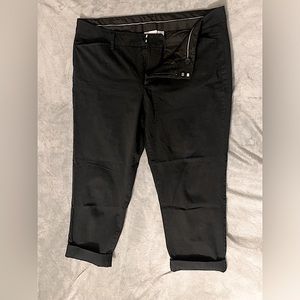 Stylus black capris size 12